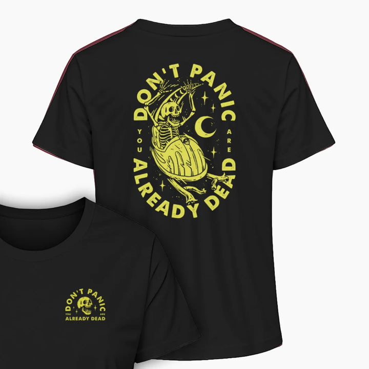 Das "Don't Panic - Already Dead" Damen T-Shirt in Rosa mit beidseitigem roten Druck. Perfekt für Achterbahn- und Freizeitpark-Fans, die Humor und Stil lieben. Teil der CoasterFashion-Kollektion, ideal für deine nächste Adrenalin-Fahrt!